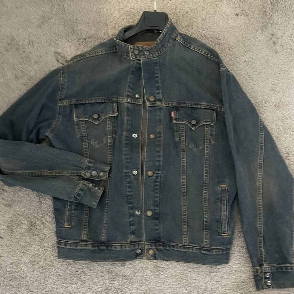 Fresh Denim! Levis 70550 Jacket in Great Condition